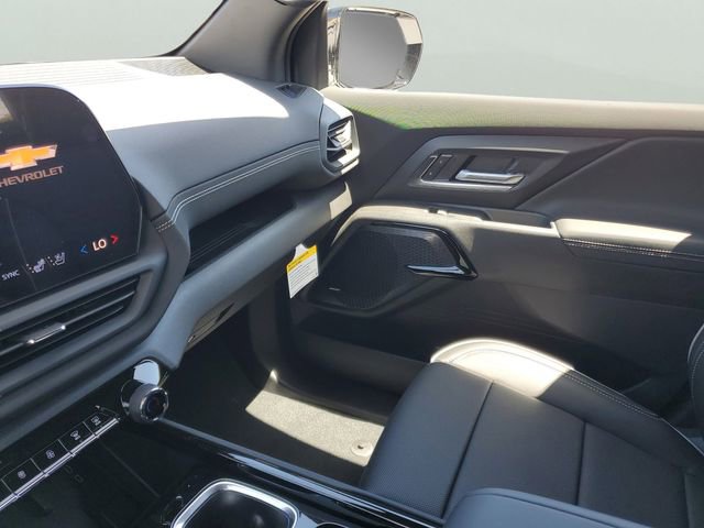New 2026 Chevrolet Silverado EV LT w/ Plus Package AWD/4WD image 24