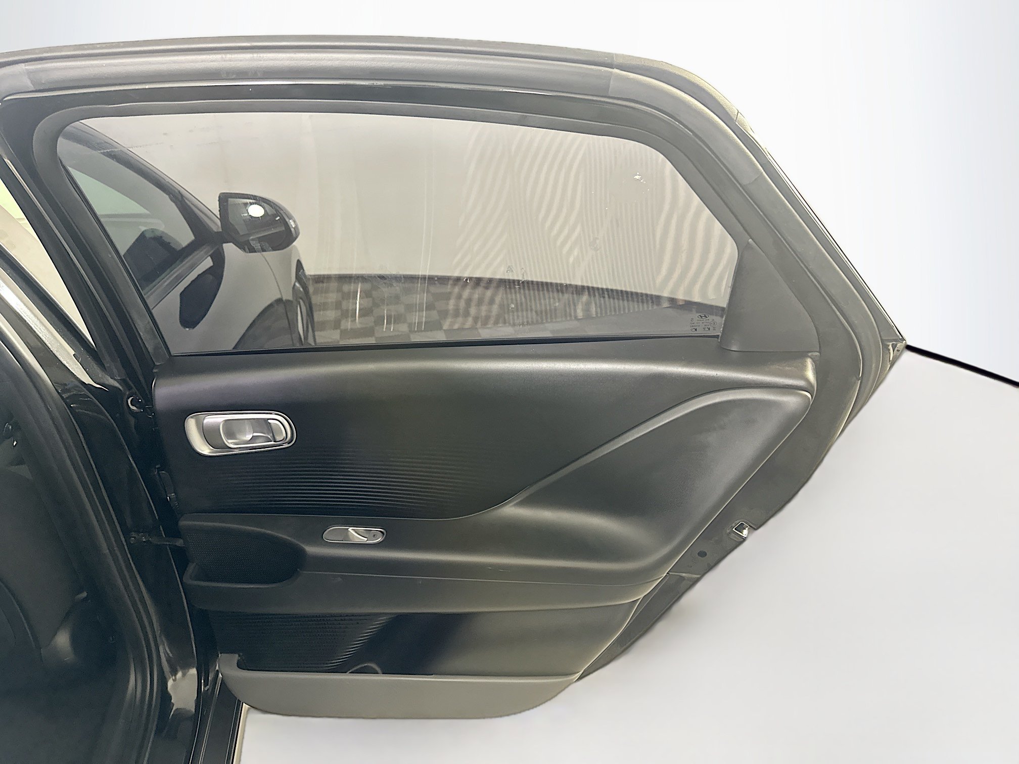 Used 2024 Hyundai Ioniq 6 SE RWD image 32