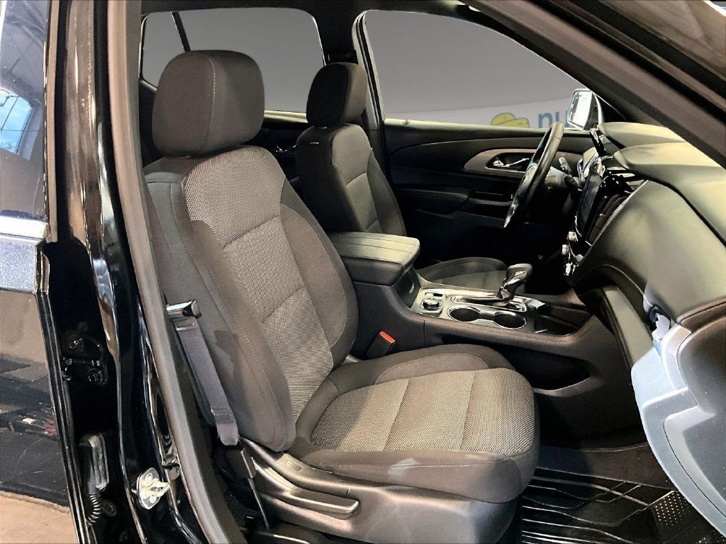 Used 2023 Chevrolet Traverse LT AWD/4WD image 11