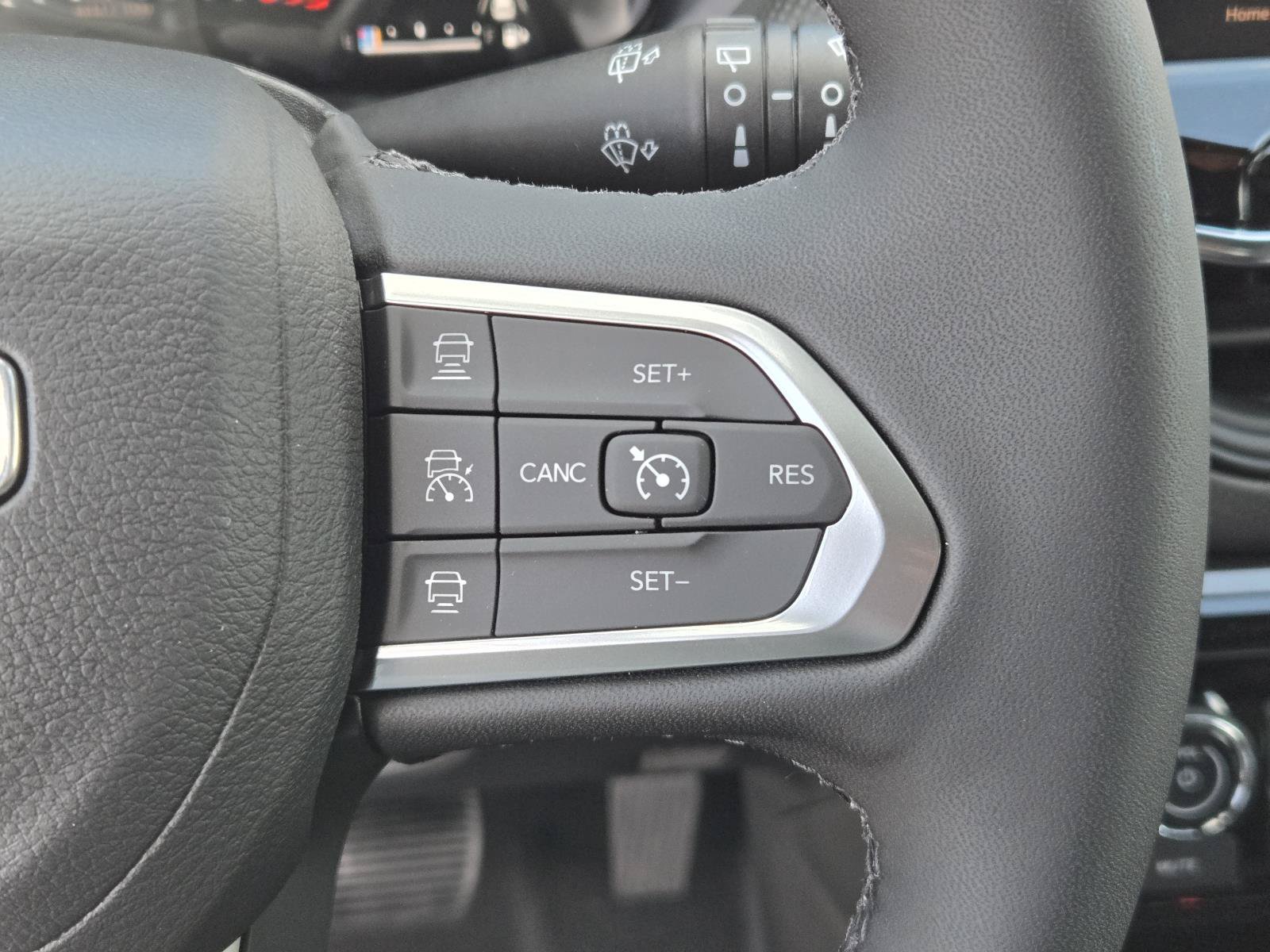 New 2026 Jeep Compass Limited w/ Sun, Sound & Navigation Group AWD/4WD image 18
