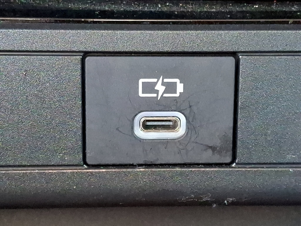 Used 2024 Toyota Prius Prime FWD image 27