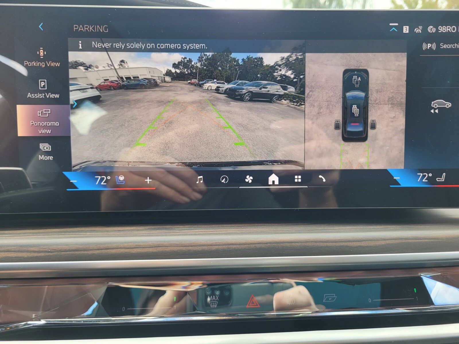 New 2026 BMW 750e xDrive w/ Executive Package image 23