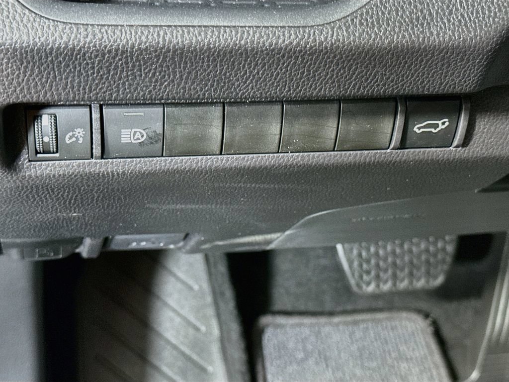 Certified 2025 Toyota RAV4 XLE w/ Convenience Package FWD image 11