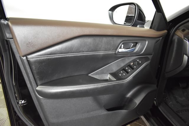 Certified 2023 Nissan Rogue SV w/ SV Premium B Package AWD/4WD image 7