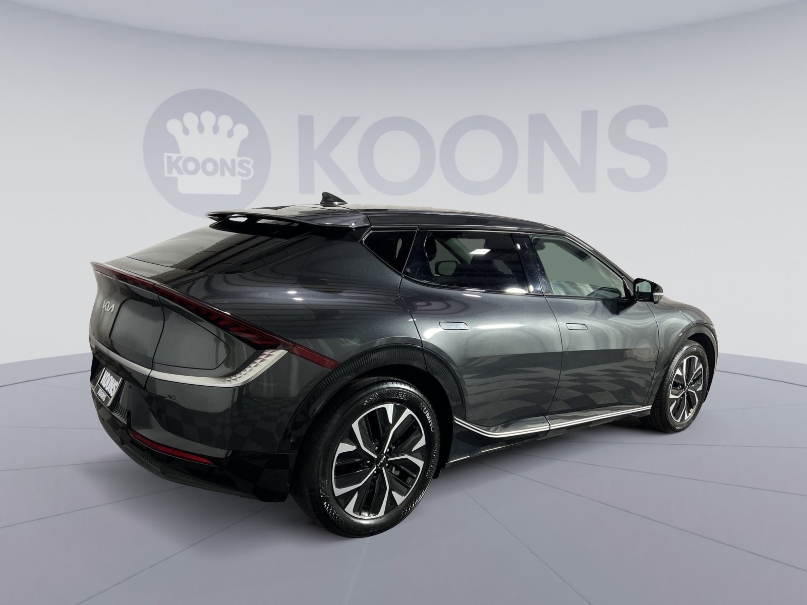 Used 2024 Kia EV6 Wind w/ Wind Technology Package AWD/4WD image 7