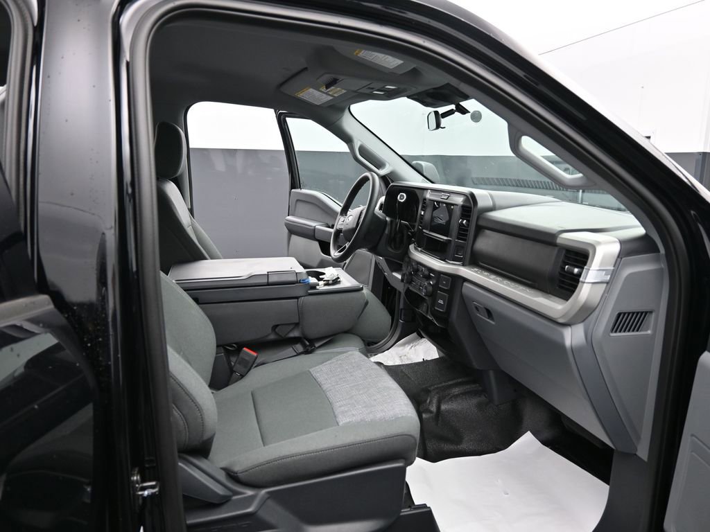 New 2025 Ford F250 XLT w/ 360-Degree Camera Package image 15