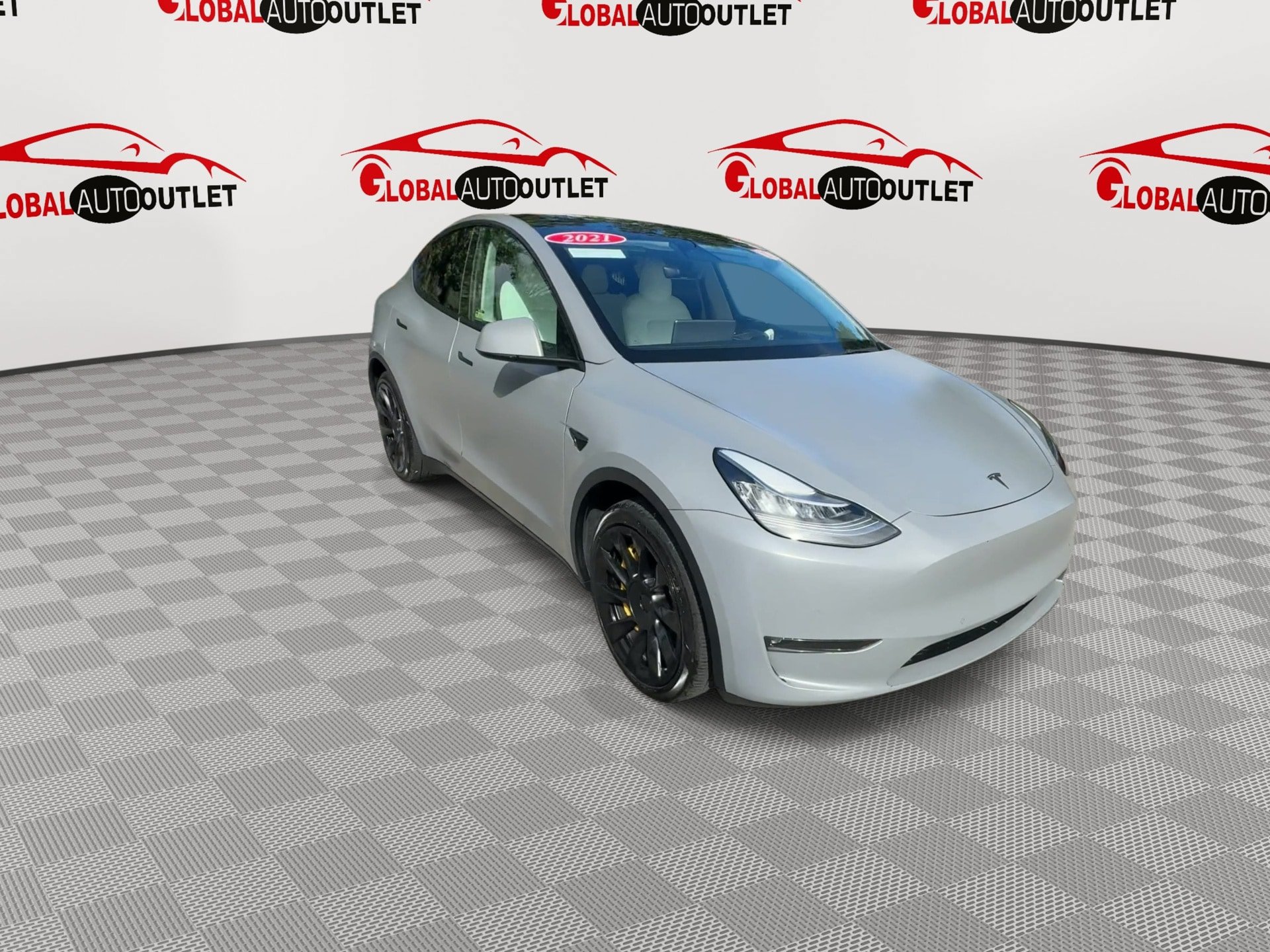 Used 2021 Tesla Model Y Long Range AWD/4WD image 2