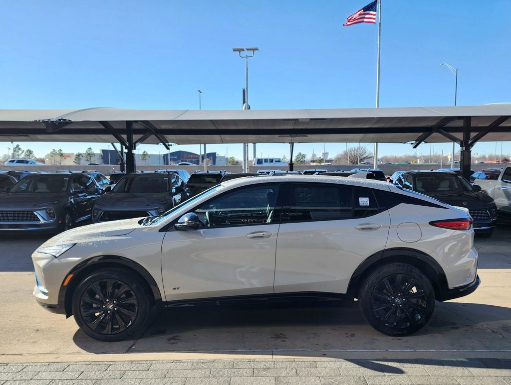 New 2026 Buick Envista Sport Touring w/ Studio Series image 7