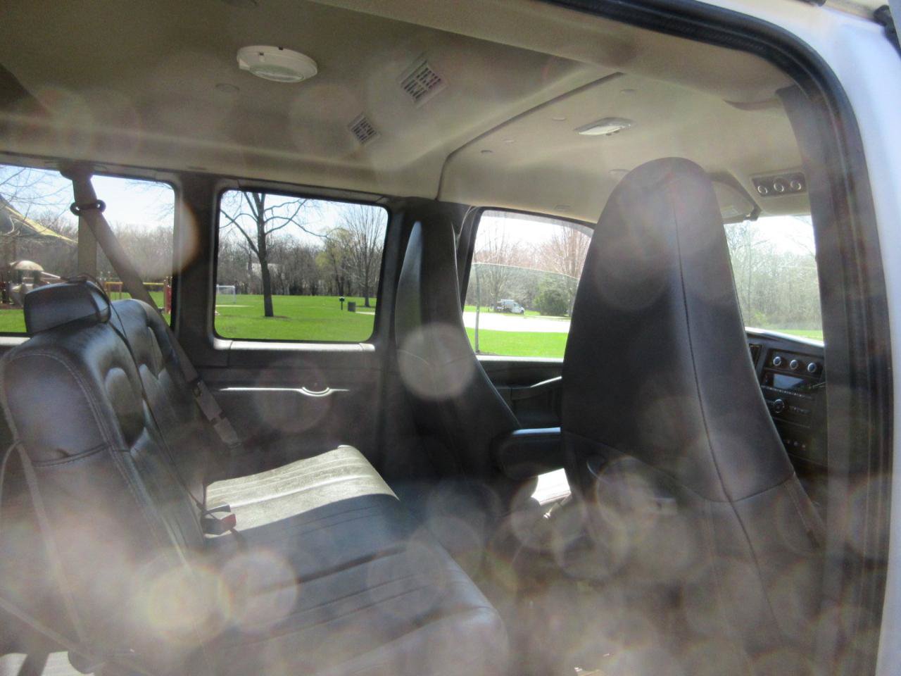 Used 2020 Chevrolet Express 2500 Extended RWD image 31