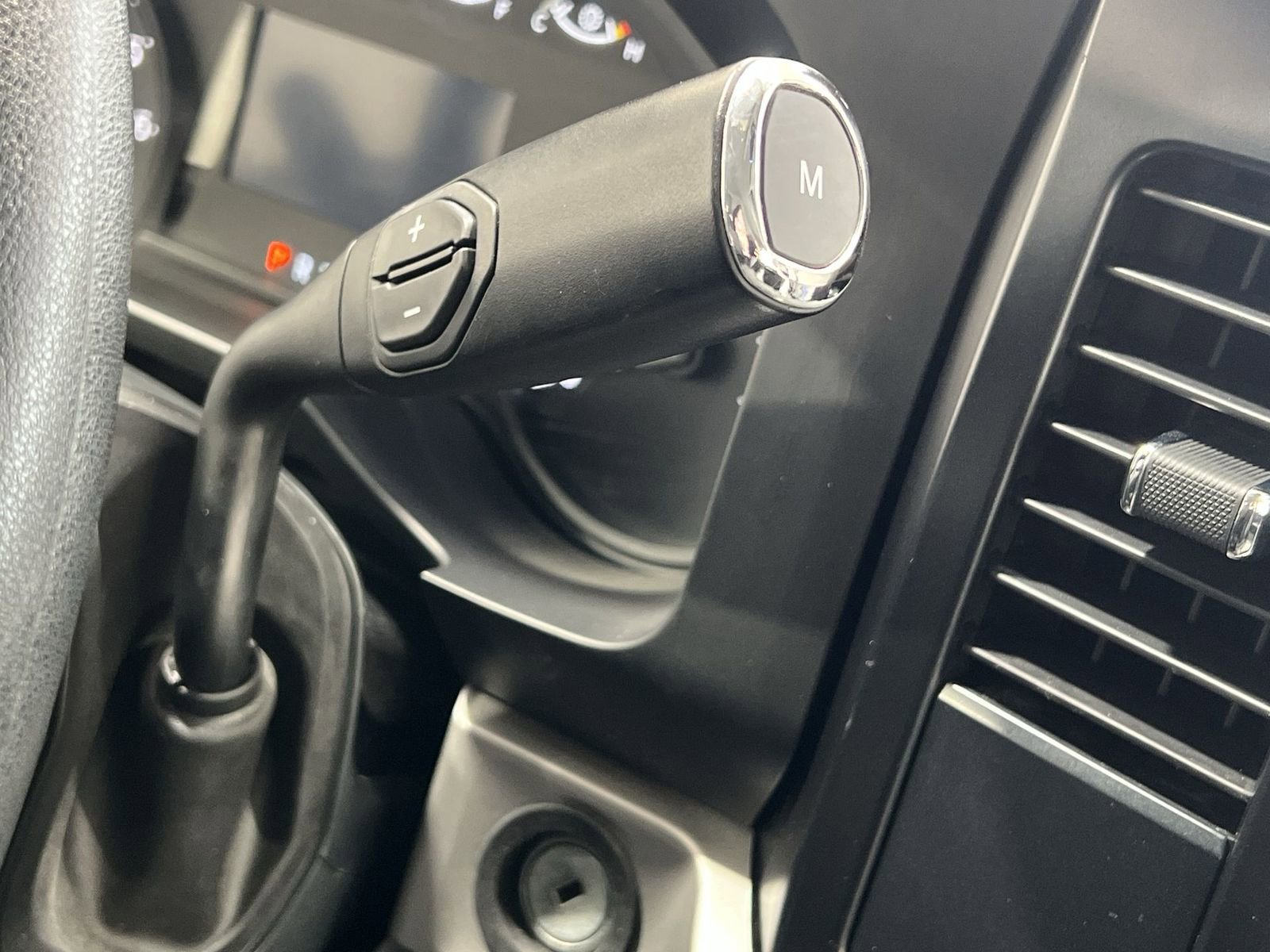 Used 2025 Ford F350 XL w/ XL Chrome Package image 19