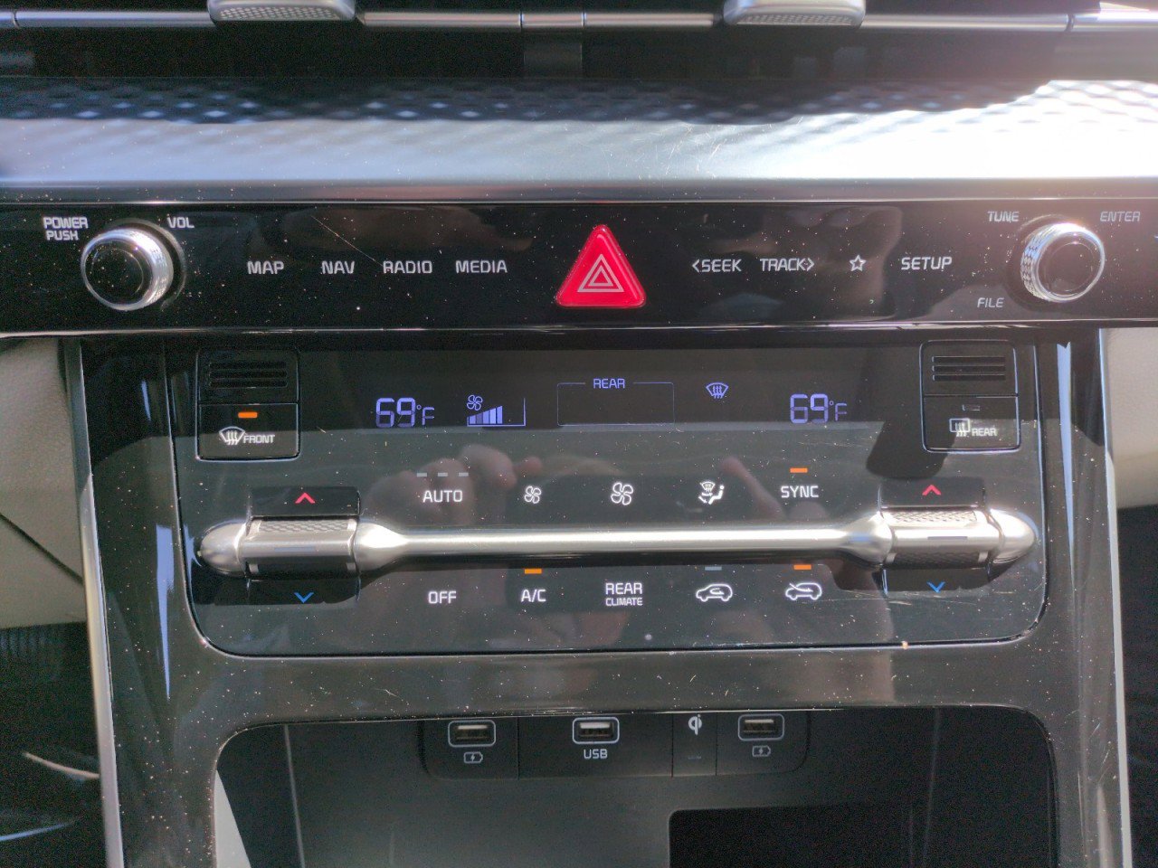 Used 2022 Kia Carnival SX Prestige FWD image 28