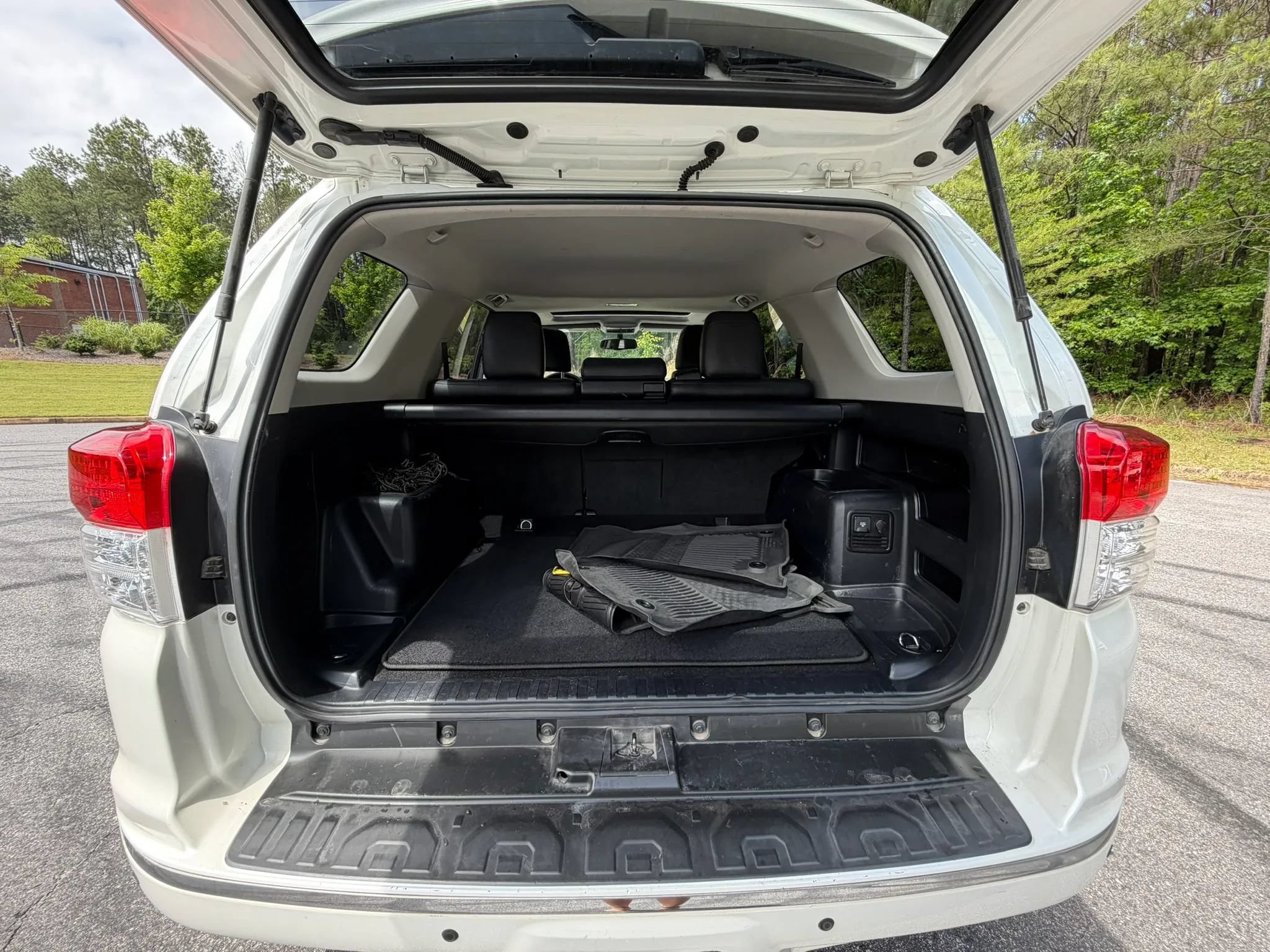Used 2013 Toyota 4Runner SR5 w/ Premium Pkg RWD image 18
