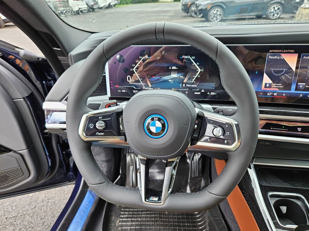 Used 2026 BMW i7 xDrive60 image 10