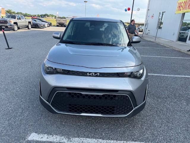 Used 2024 Kia Soul LX w/ Option Group 015 FWD image 3
