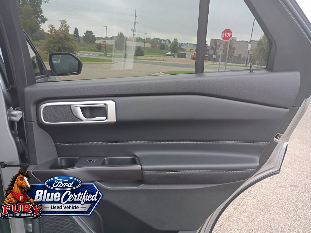 Used 2020 Ford Explorer XLT w/ Equipment Group 202A AWD/4WD image 20