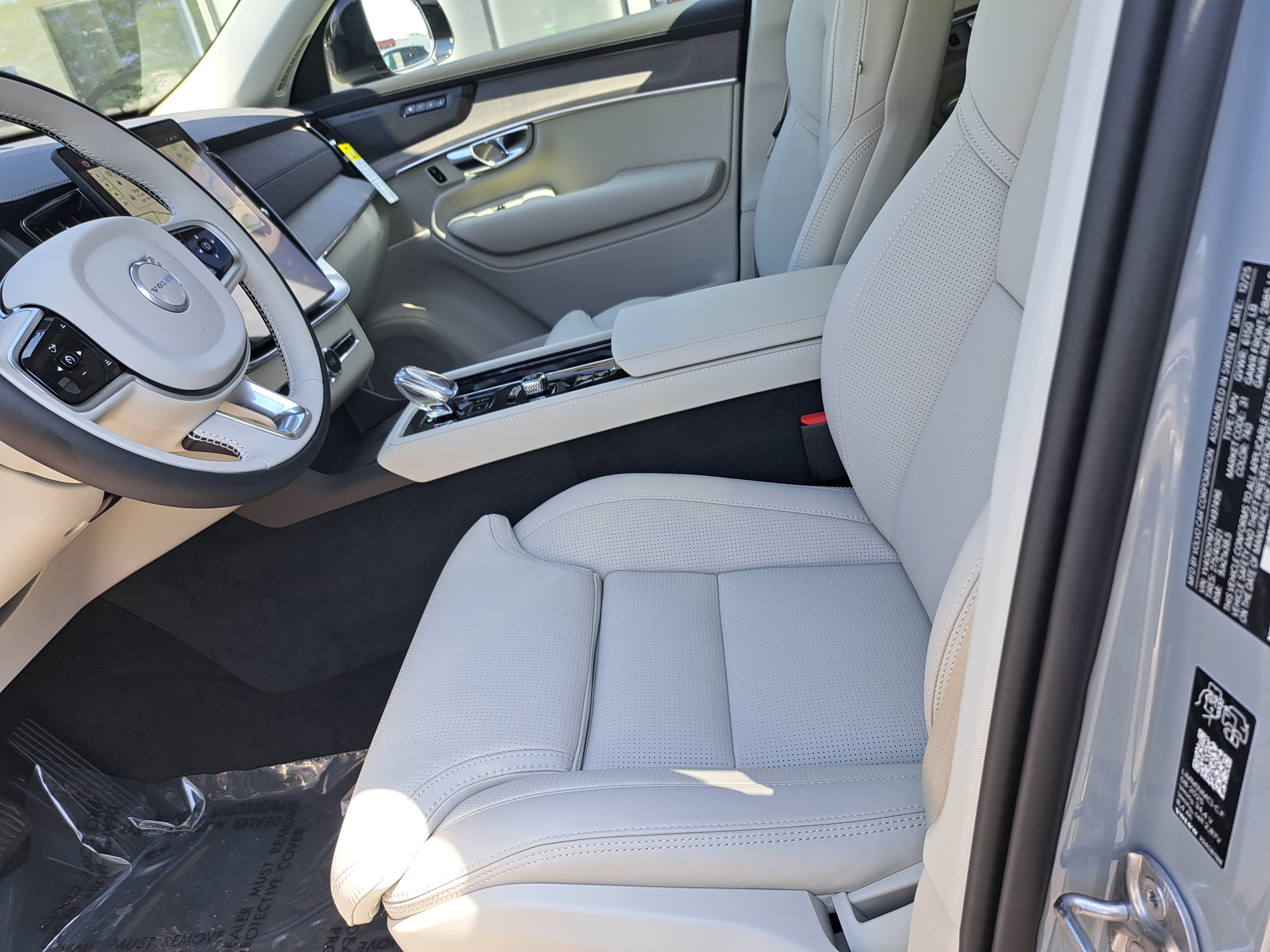 New 2026 Volvo XC90 B6 Ultra w/ Protection Package Premier AWD/4WD image 6