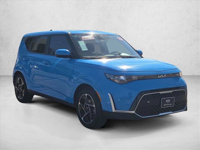 Used 2023 Kia Soul EX FWD image 3
