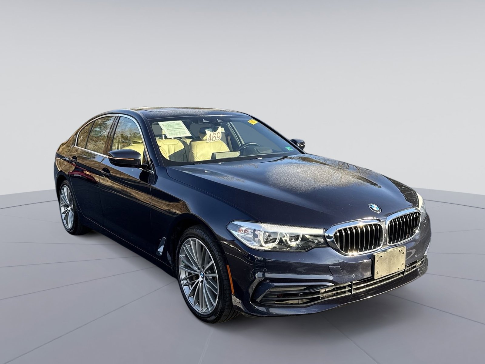 Used 2020 BMW 530e xDrive w/ Premium Package image 1