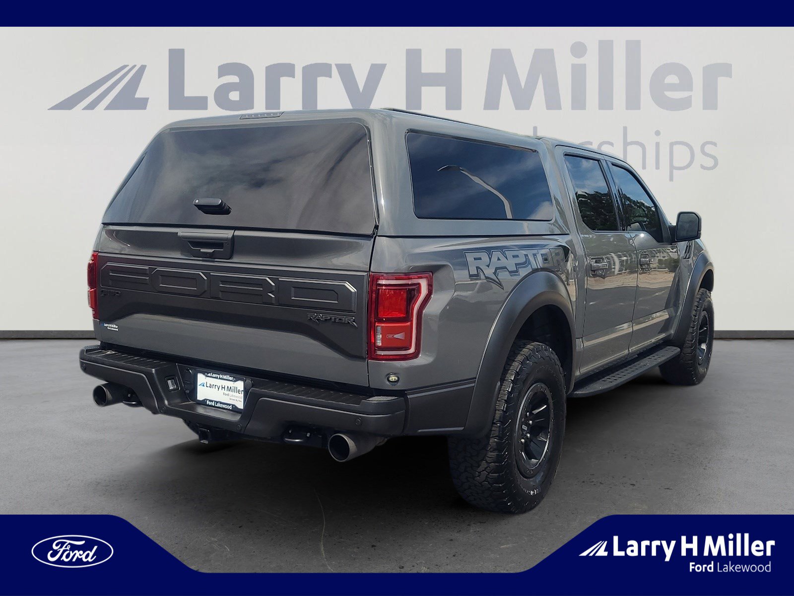 Used 2018 Ford F150 Raptor w/ Equipment Group 802A Luxury image 5