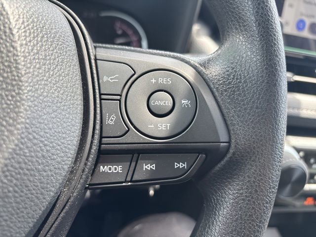 Used 2025 Toyota RAV4 LE FWD image 16