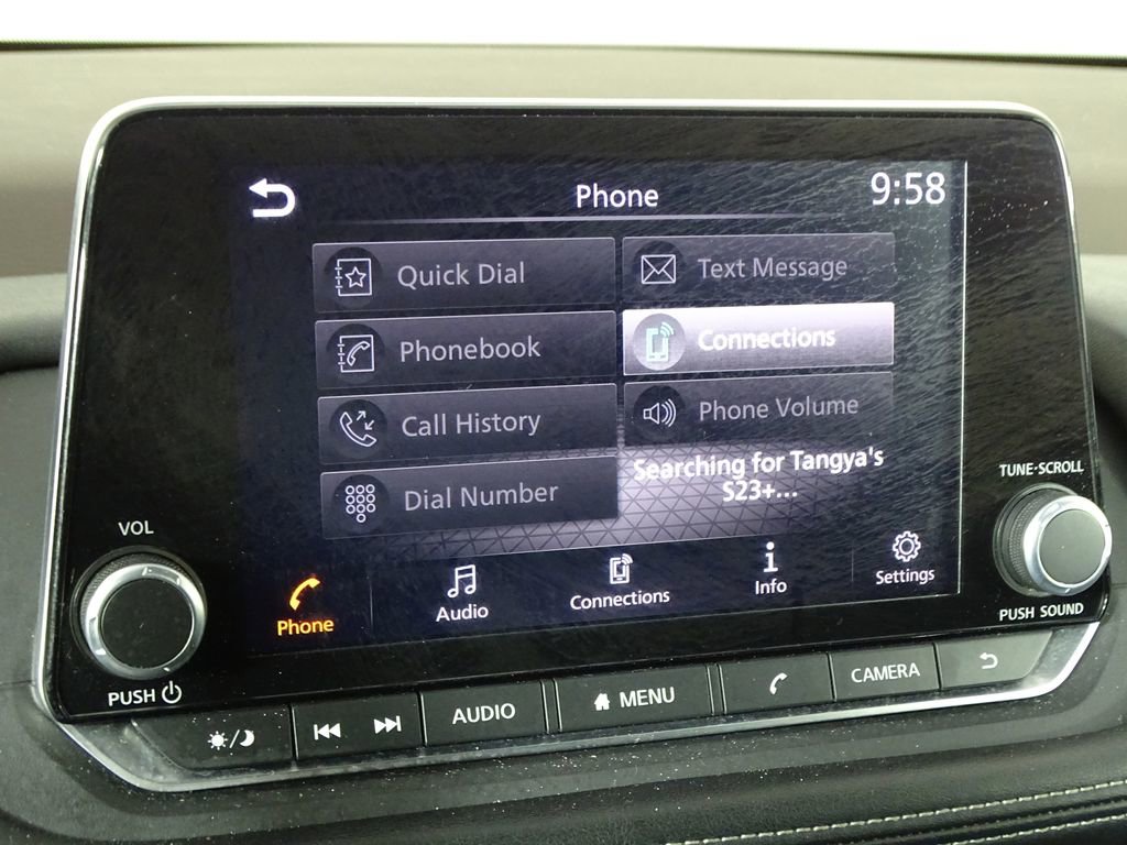 Used 2023 Nissan Rogue S image 32