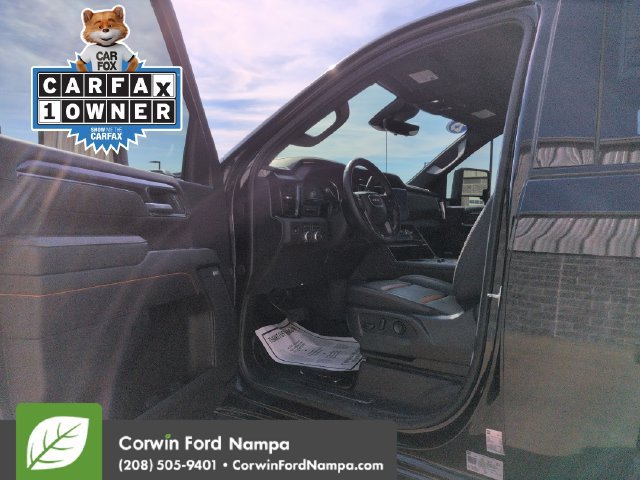 Used 2025 GMC Sierra 2500 AT4 w/ AT4 Premium Plus Package AWD/4WD image 9