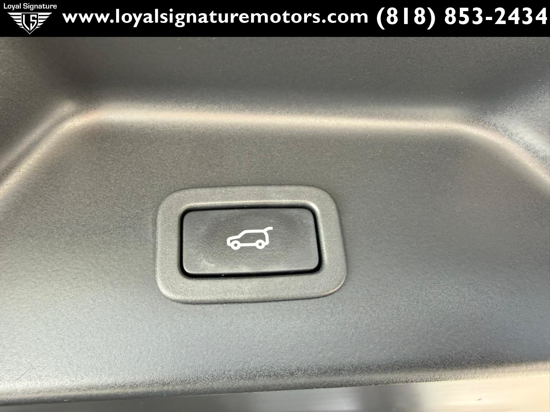 Used 2018 Land Rover Range Rover Supercharged AWD/4WD image 10