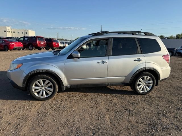 Used 2011 Subaru Forester 2.5X Premium AWD/4WD image 2