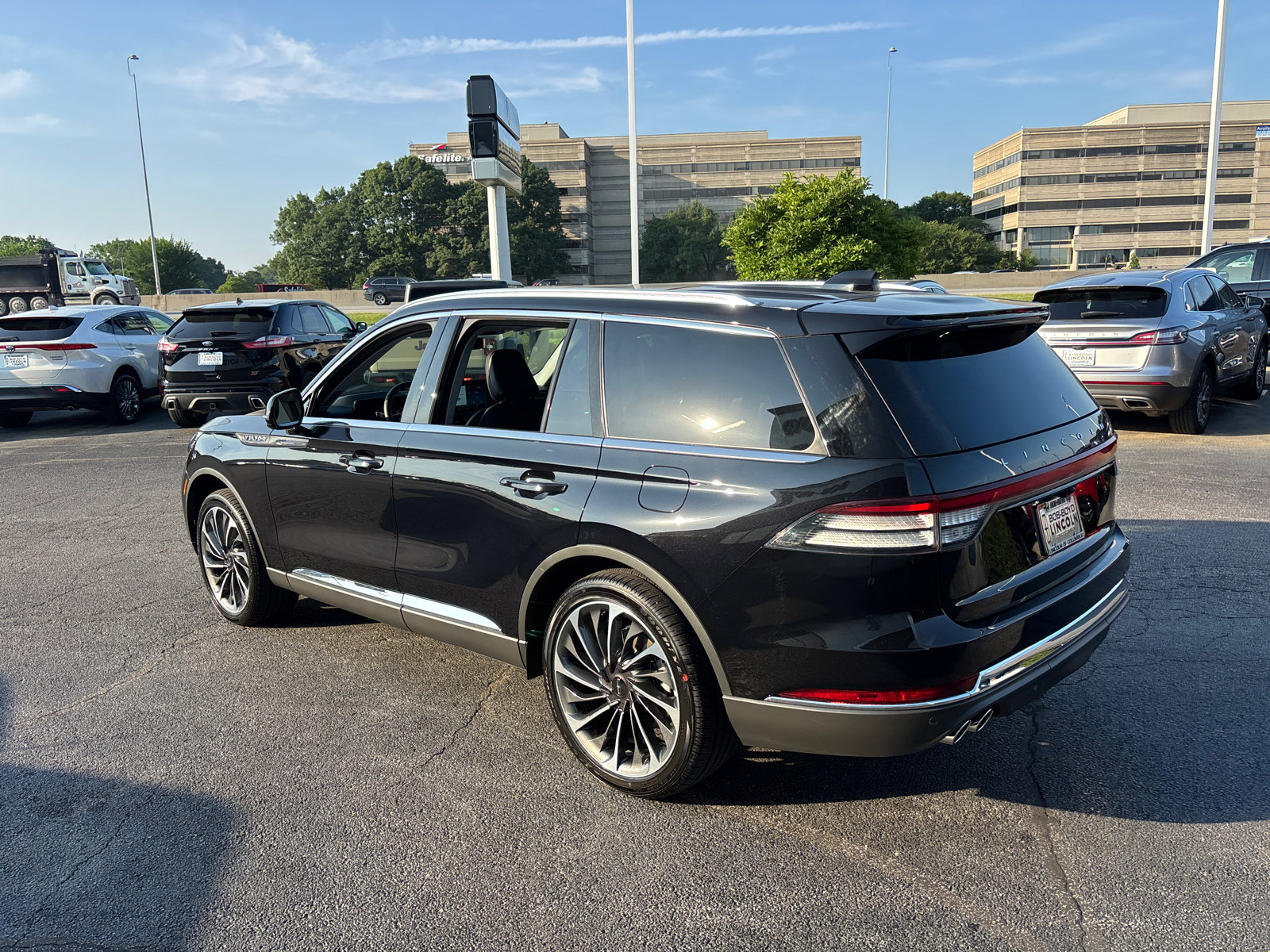 New 2025 Lincoln Aviator Reserve w/ Illumination Package image 5
