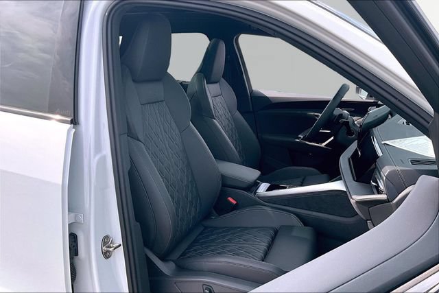 New 2026 Audi SQ5 Premium Plus AWD/4WD image 7