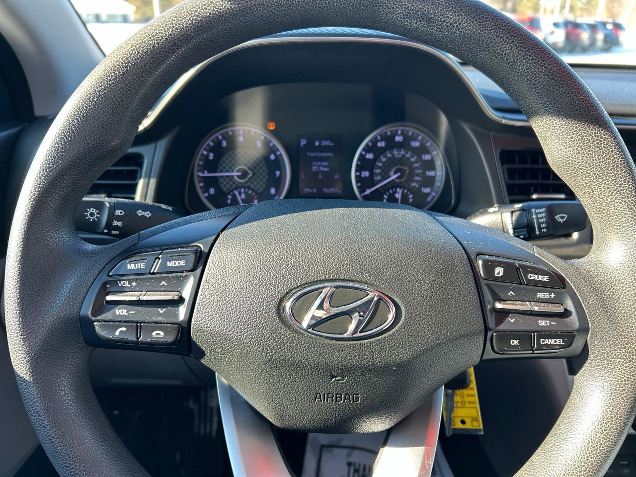 Used 2020 Hyundai Elantra SE image 11