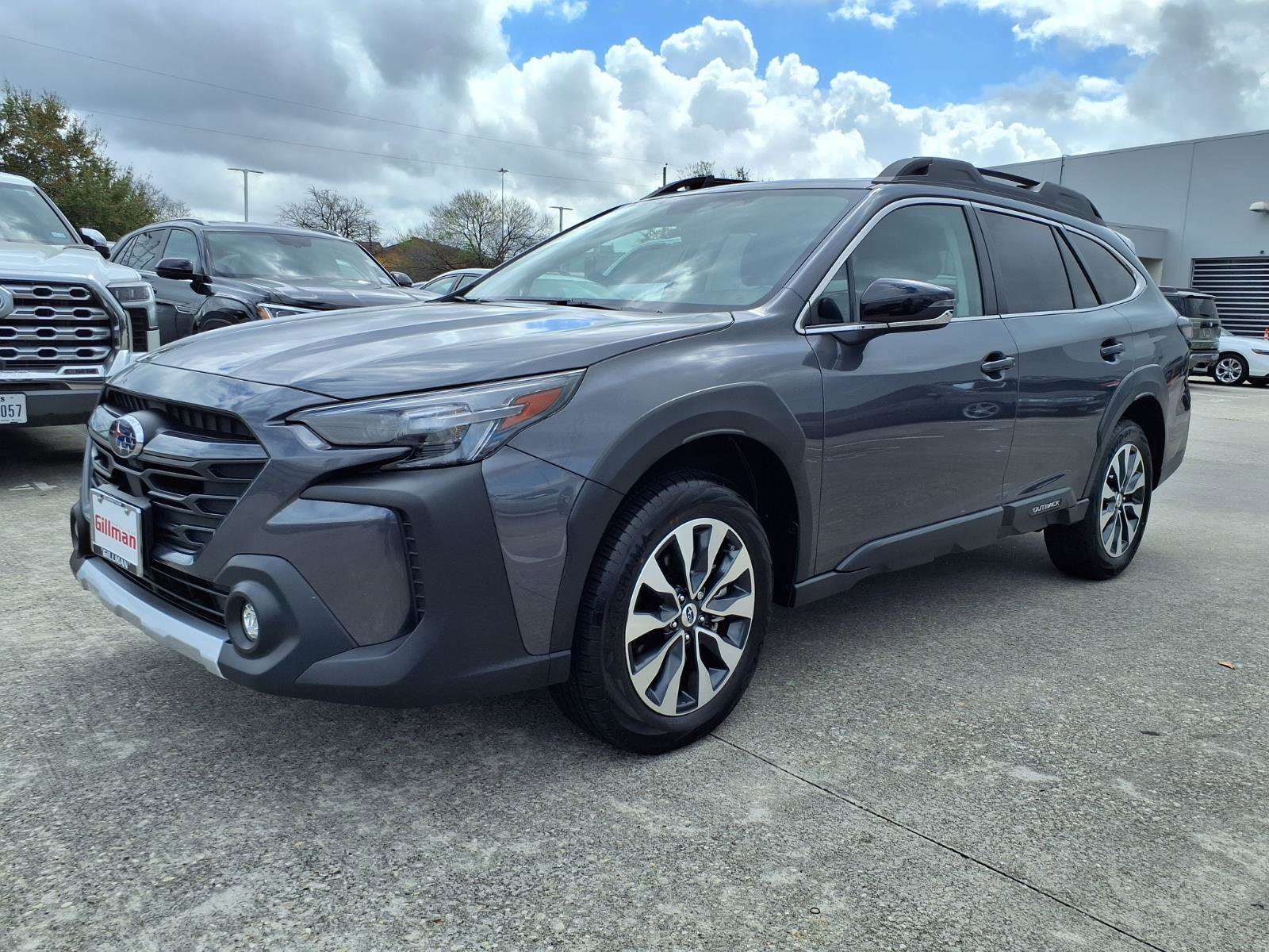 Used 2025 Subaru Outback Limited image 22