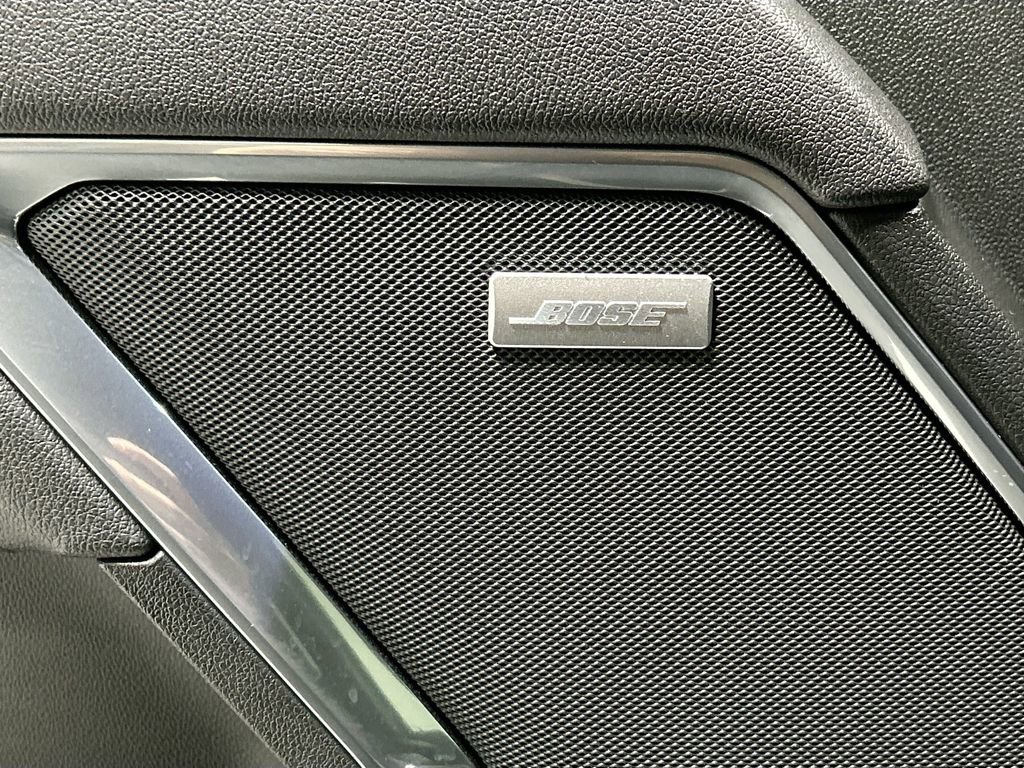 Used 2025 GMC Sierra 2500 SLT w/ SLT Premium Package image 11