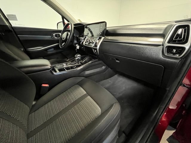 Used 2022 Kia Sorento LX AWD/4WD image 10