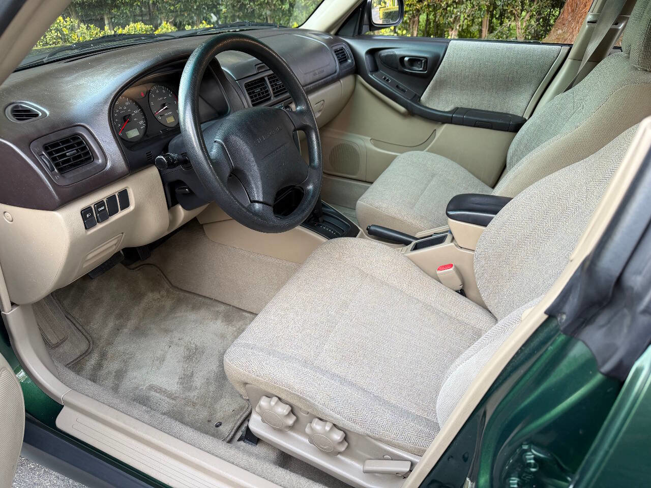 Used 2002 Subaru Forester L AWD/4WD image 11