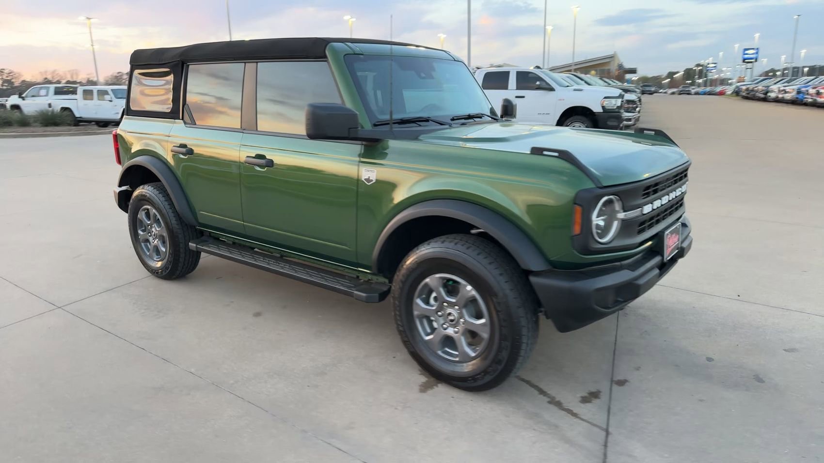 Used 2025 Ford Bronco Big Bend image 3