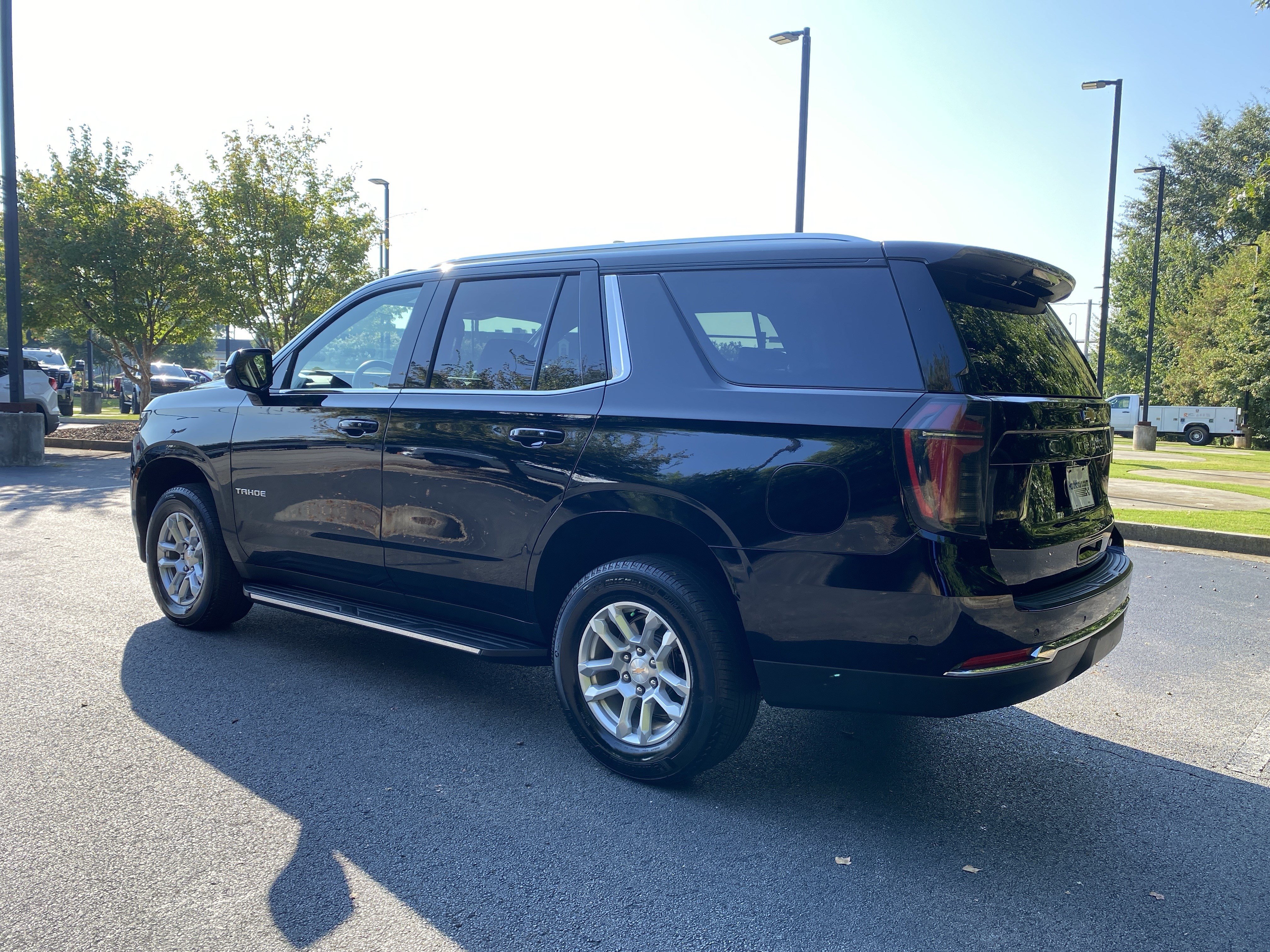 Used 2025 Chevrolet Tahoe LT AWD/4WD image 7