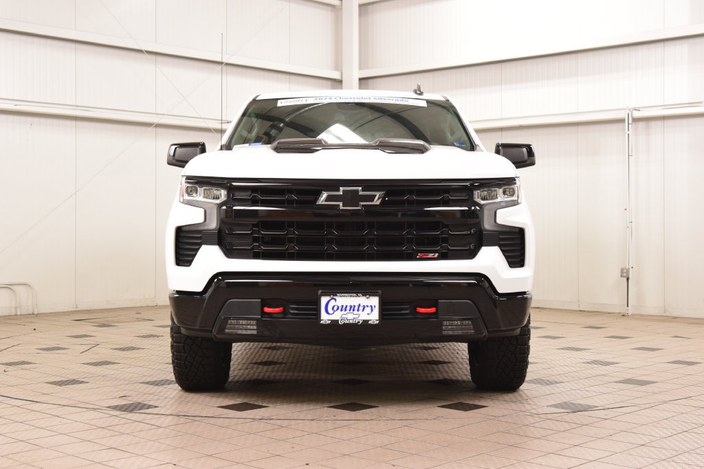 Used 2024 Chevrolet Silverado 1500 LT Trail Boss w/ Convenience Package II AWD/4WD image 2