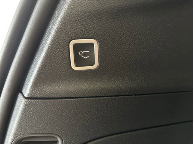 New 2026 Chrysler Pacifica Limited w/ S Appearance Package image 20