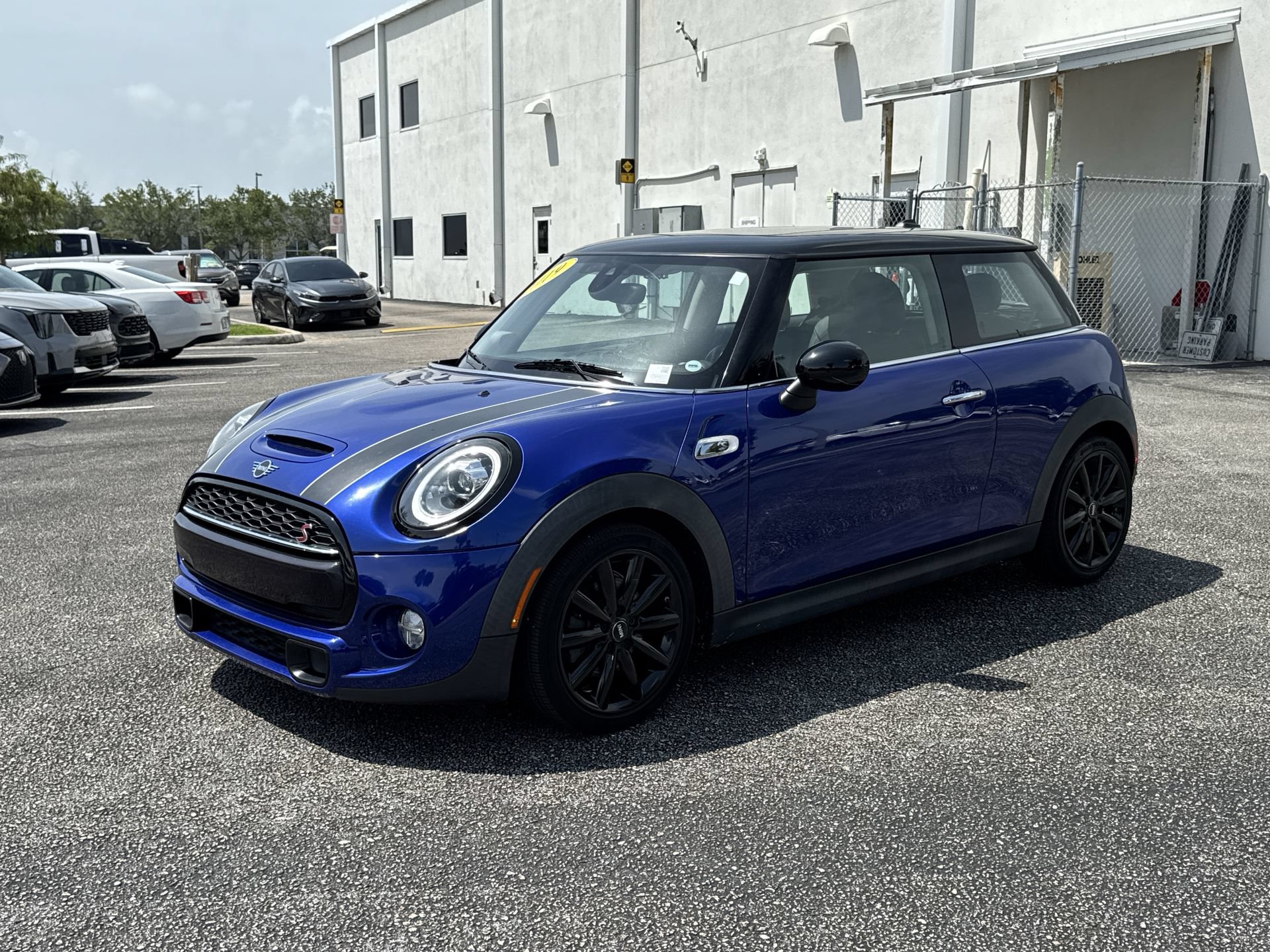 Used 2019 MINI Cooper S w/ Premium Package FWD image 9
