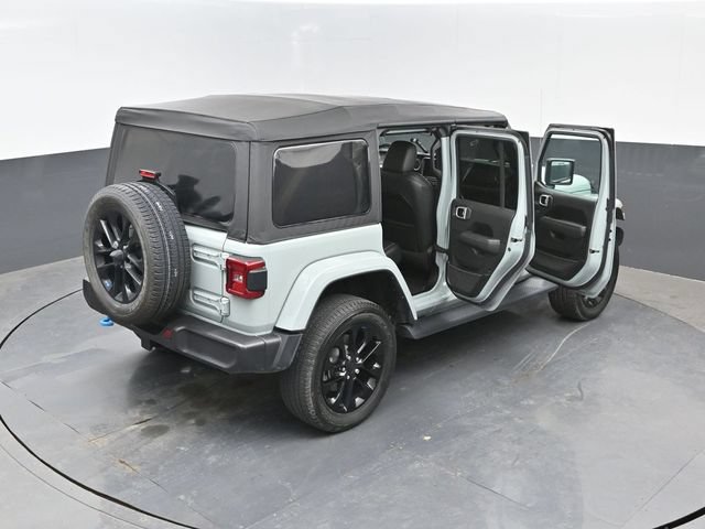 Used 2023 Jeep Wrangler Unlimited Sahara w/ Cold Weather Group AWD/4WD image 25