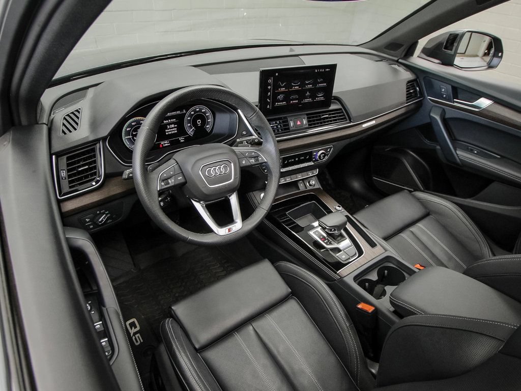 Used 2024 Audi Q5 e Premium Plus w/ Premium Plus Package AWD/4WD image 12