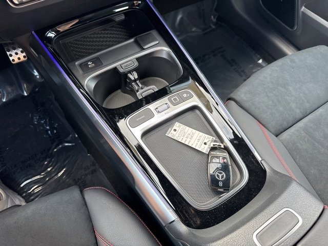 New 2025 Mercedes-Benz GLB 35 AMG 4MATIC image 19