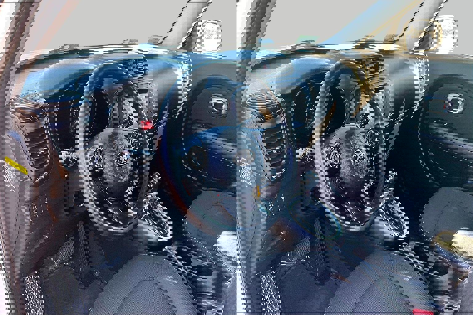 Used 2018 Kia Soul + image 12