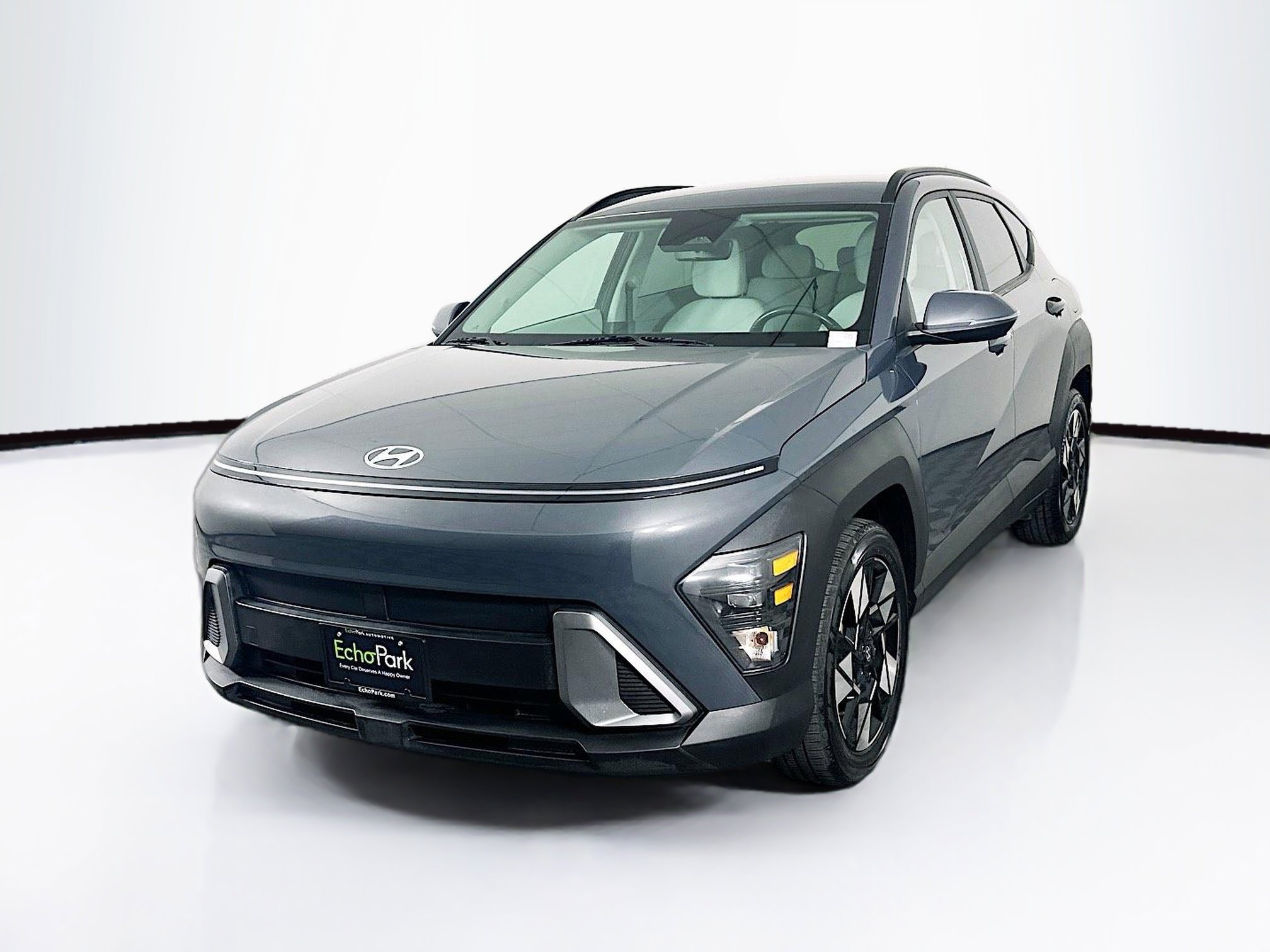 Used 2024 Hyundai Kona SEL FWD image 3