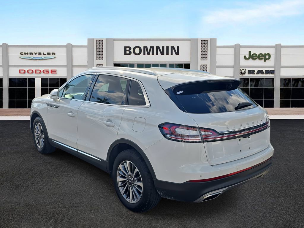 Used 2023 Lincoln Nautilus Standard w/ Premium Package image 4