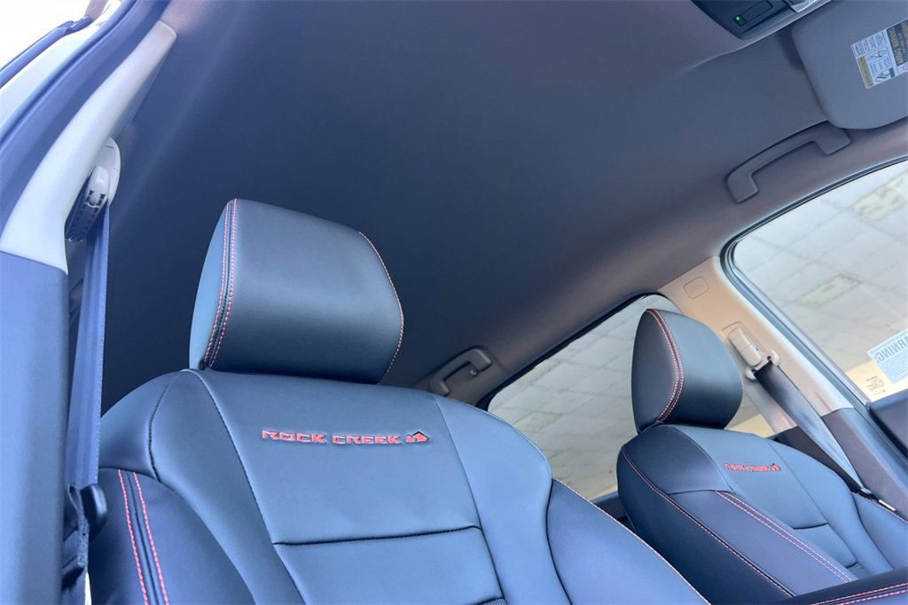 Used 2025 Nissan Rogue SV image 19