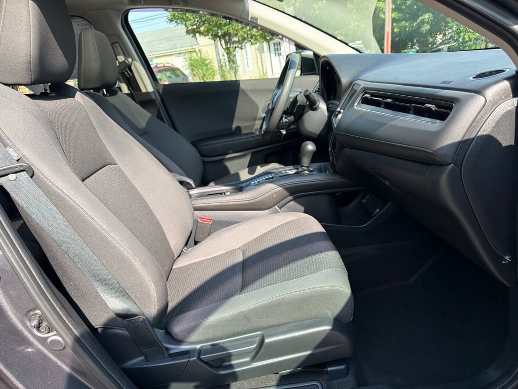 Used 2022 Honda HR-V EX image 29