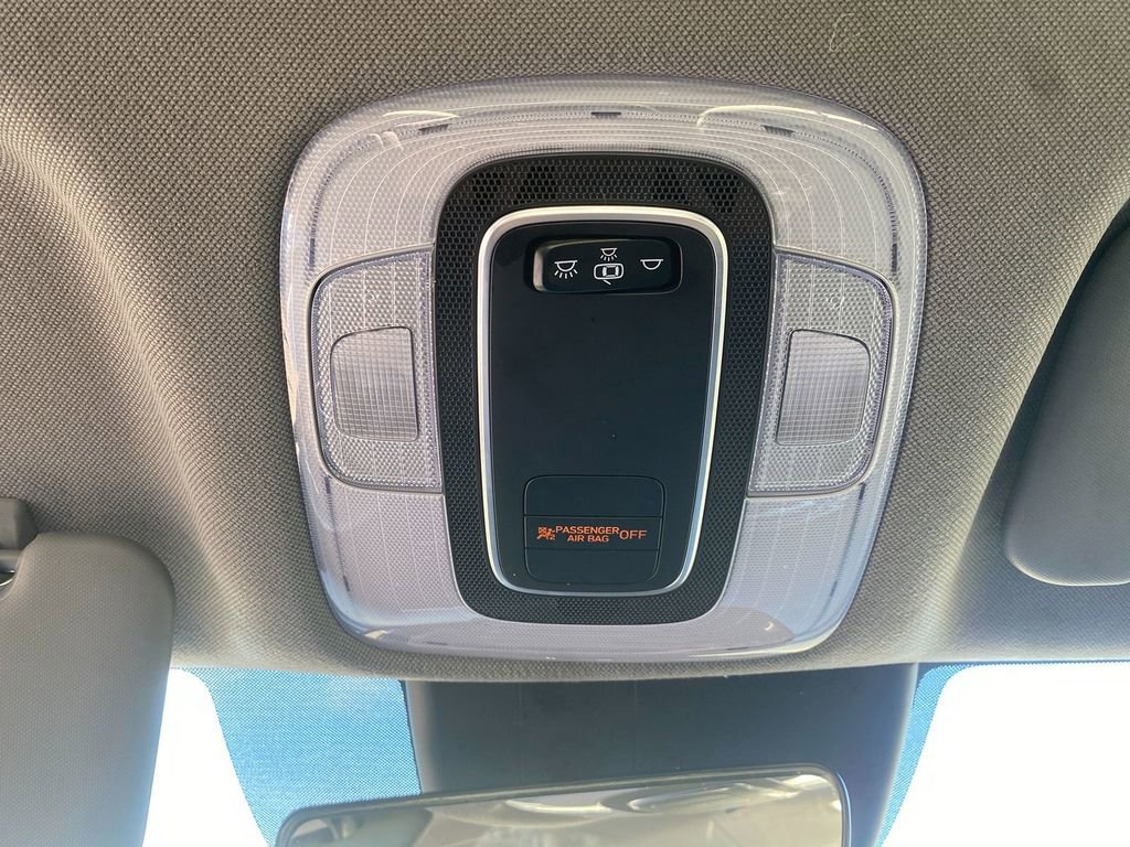 Used 2021 Hyundai Elantra SE image 23