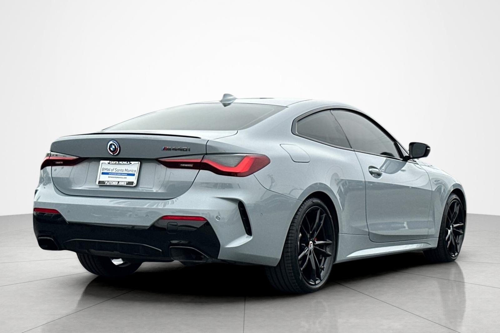 Used 2023 BMW M440i Coupe w/ Premium Package RWD image 5